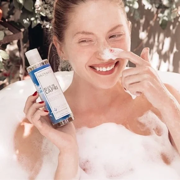 Skin & Co Roma Blue in Capri Shower Gel - Picture 2 of 8